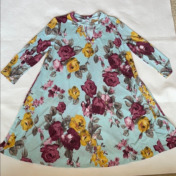 NWT Hang Ups Floral 3/4 length sleeve Floral Swing Dress with pockets size M - Picture 1 of 11